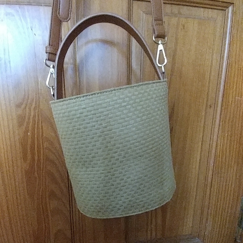 Basket weave style crossbody bag WORN ONCE